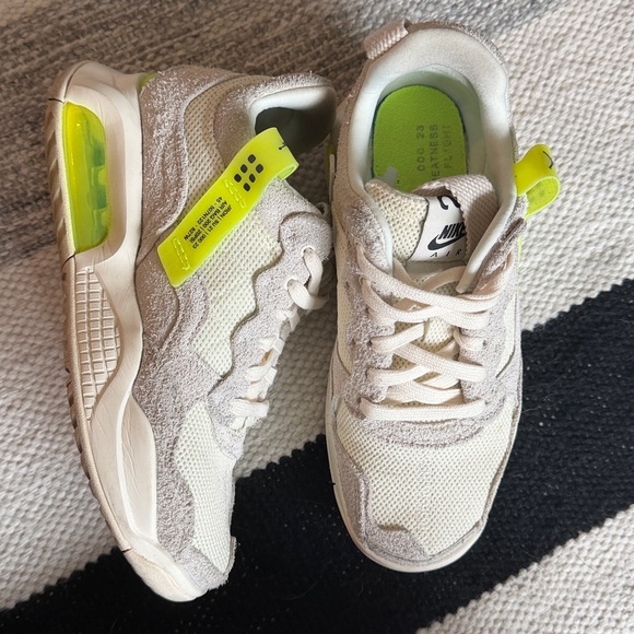 Nike Jordan MA2 Jumpman Sneaker - Picture 2 of 7